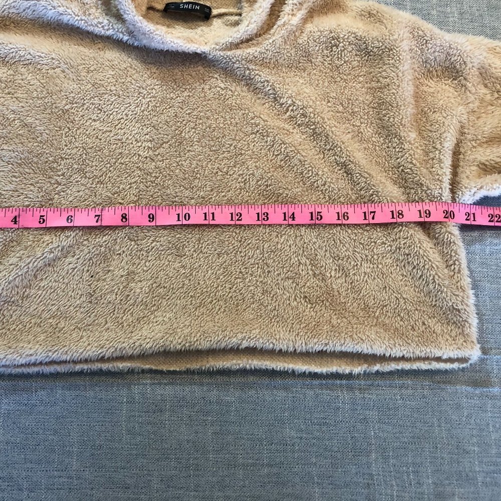 SHEIN Drop Shoulder Solid Teddy Crop Hoodie - Picture 4 of 6